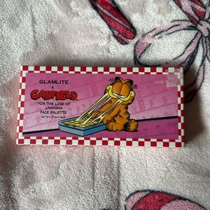 Glamlite Garfield face palette